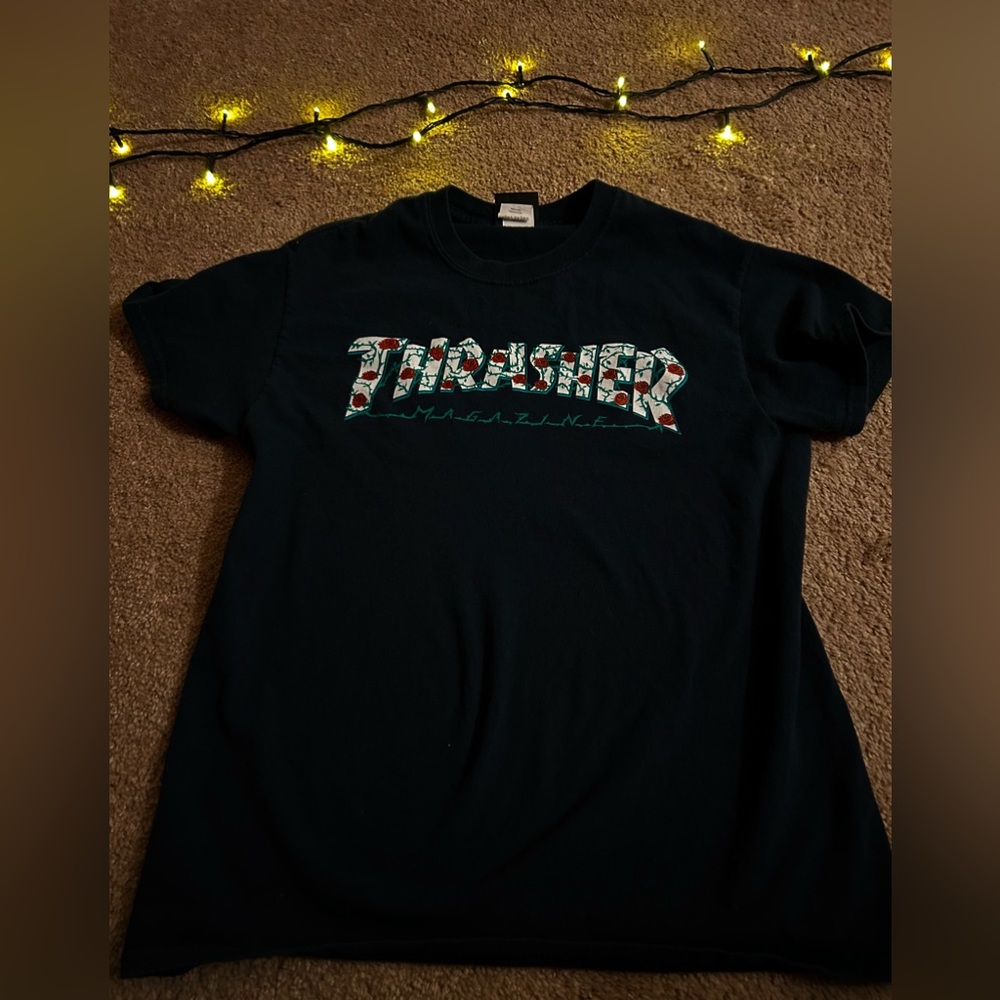 women's thrasher tee